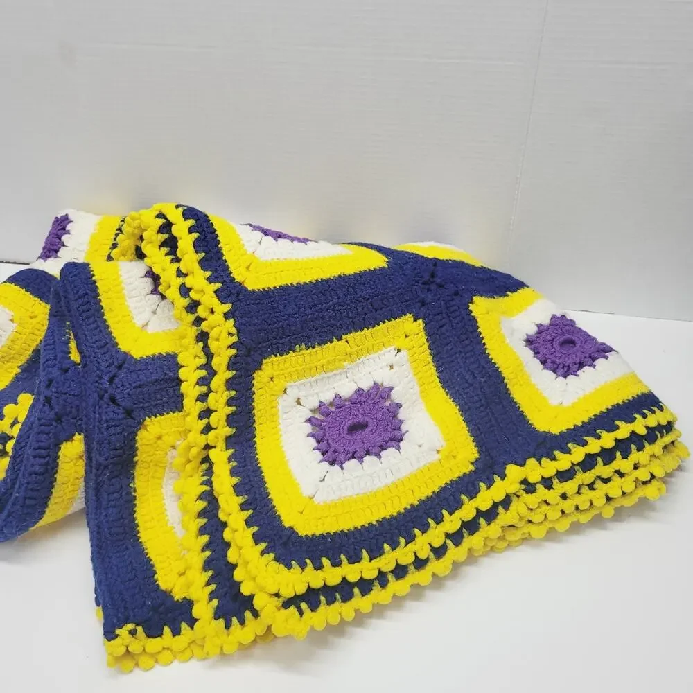 Vtg Handmade Granny Square Afghan Crochet Large Blanket Throw 70”x64” Blue White